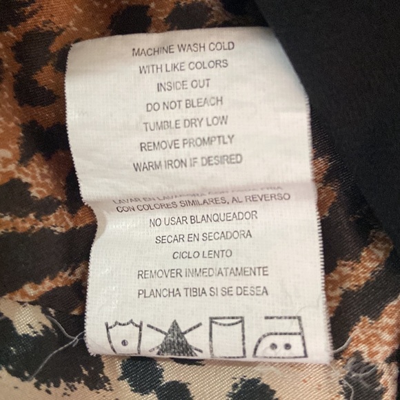 XOXO Black Jacket With Leopard Lining Size M - Picture 9 of 9